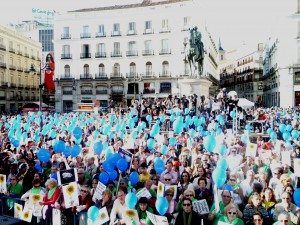 Más de 20.000 personas llenan la Puerta del Sol con un SI A LA VIDA 2